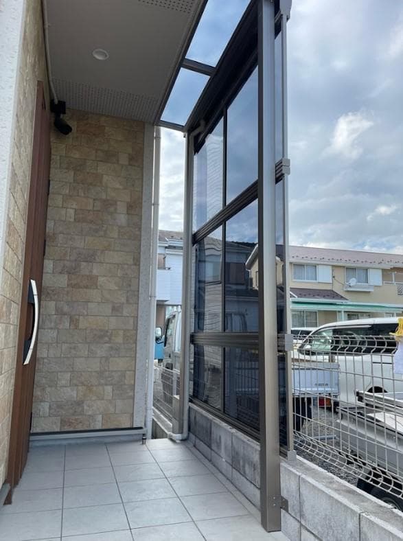 埼玉県越谷市Ｓ様邸 玄関スクリーン設置工事